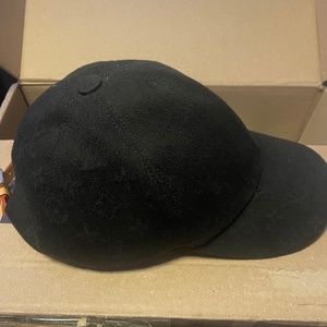 Louis Vuitton Monogram Essential Mens hat